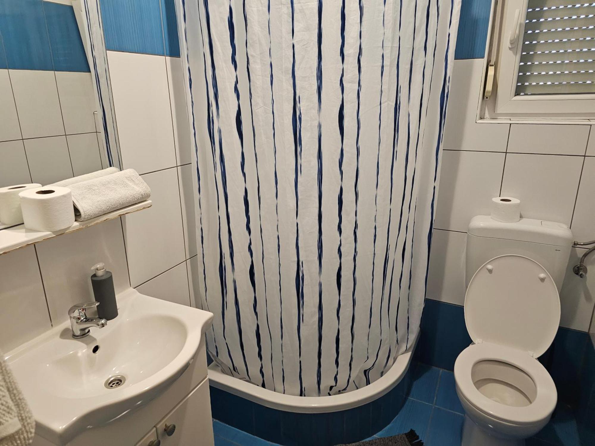 Apartments Zemunik Омиш Экстерьер фото