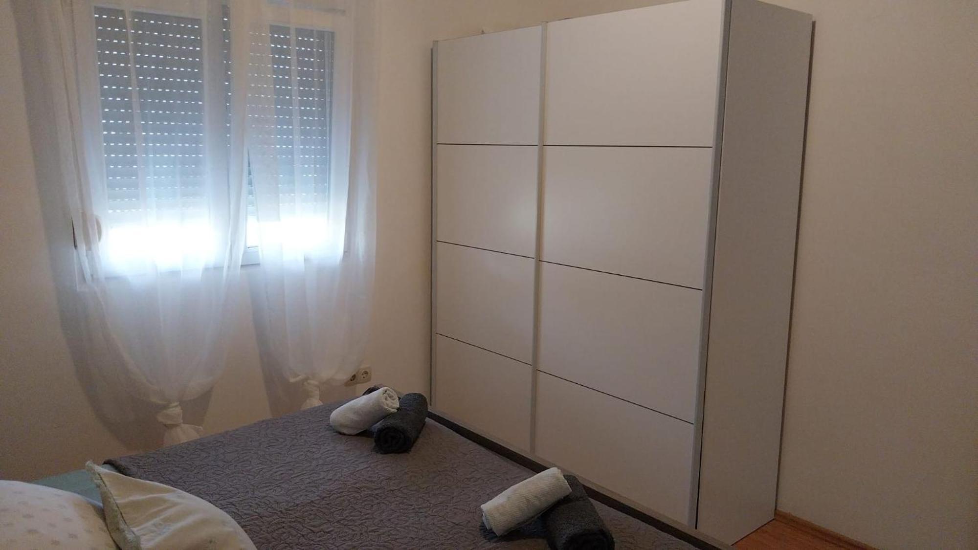 Apartments Zemunik Омиш Экстерьер фото