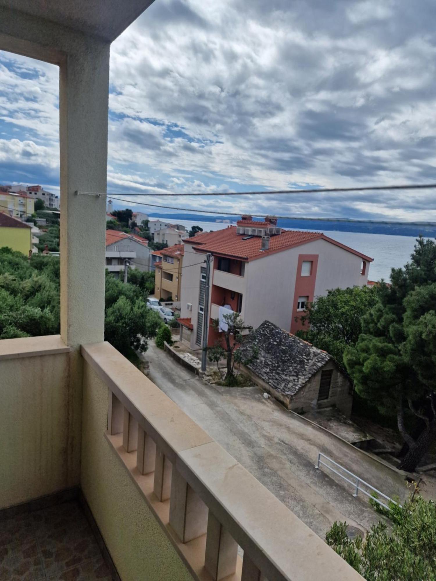 Apartments Zemunik Омиш Экстерьер фото